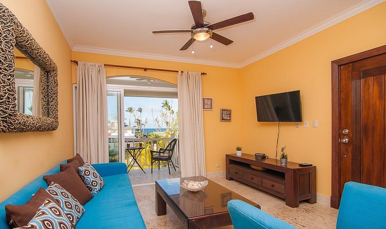 2 bedrooms, 2 bathrooms, steps from the beach.