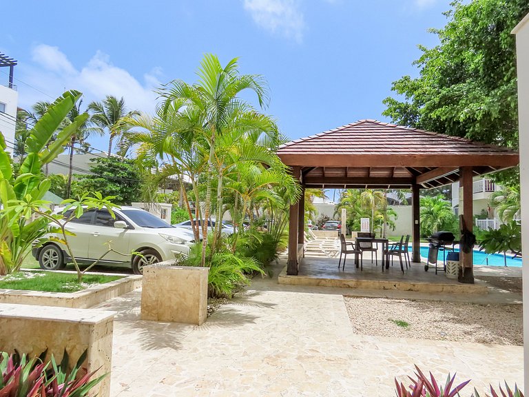 2 bedrooms, 2 bathrooms, steps from the beach.