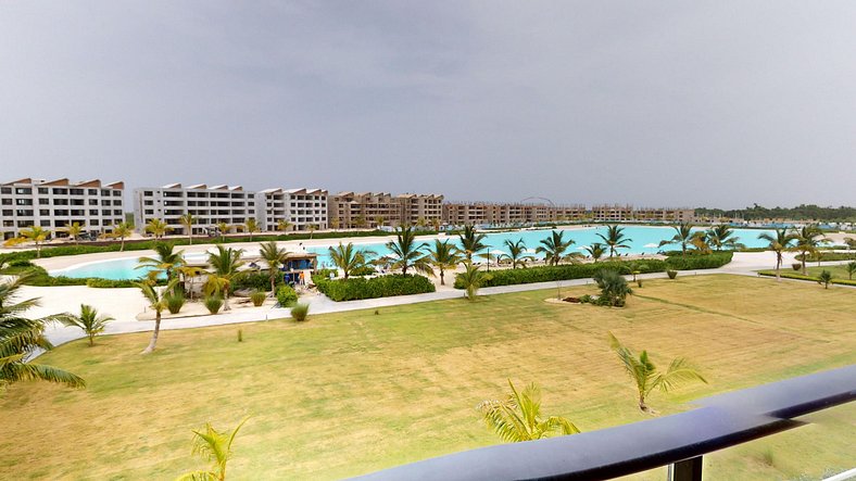 The largest pool in the area, fully equipped condo